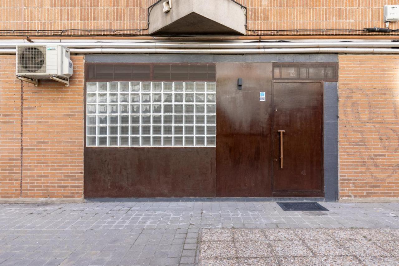 Homeabout Madrid Rio Apartment, Madrid